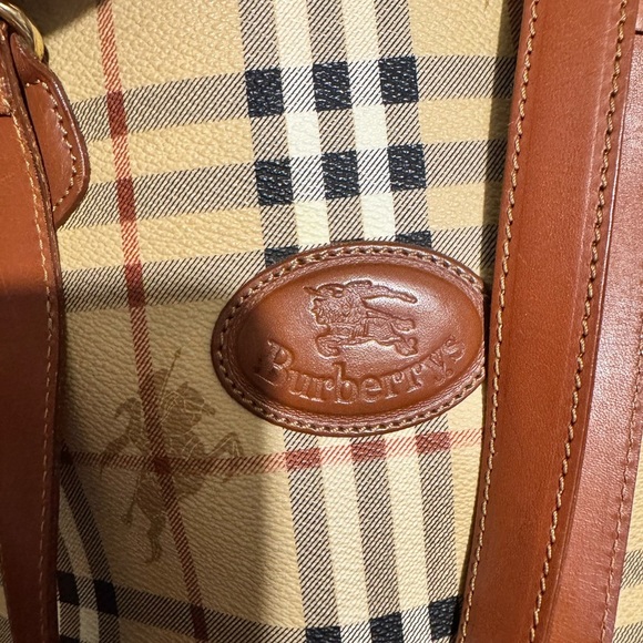 Burberry Classic Checkered Tote Bag with Brown Accents - Picture 9 of 11